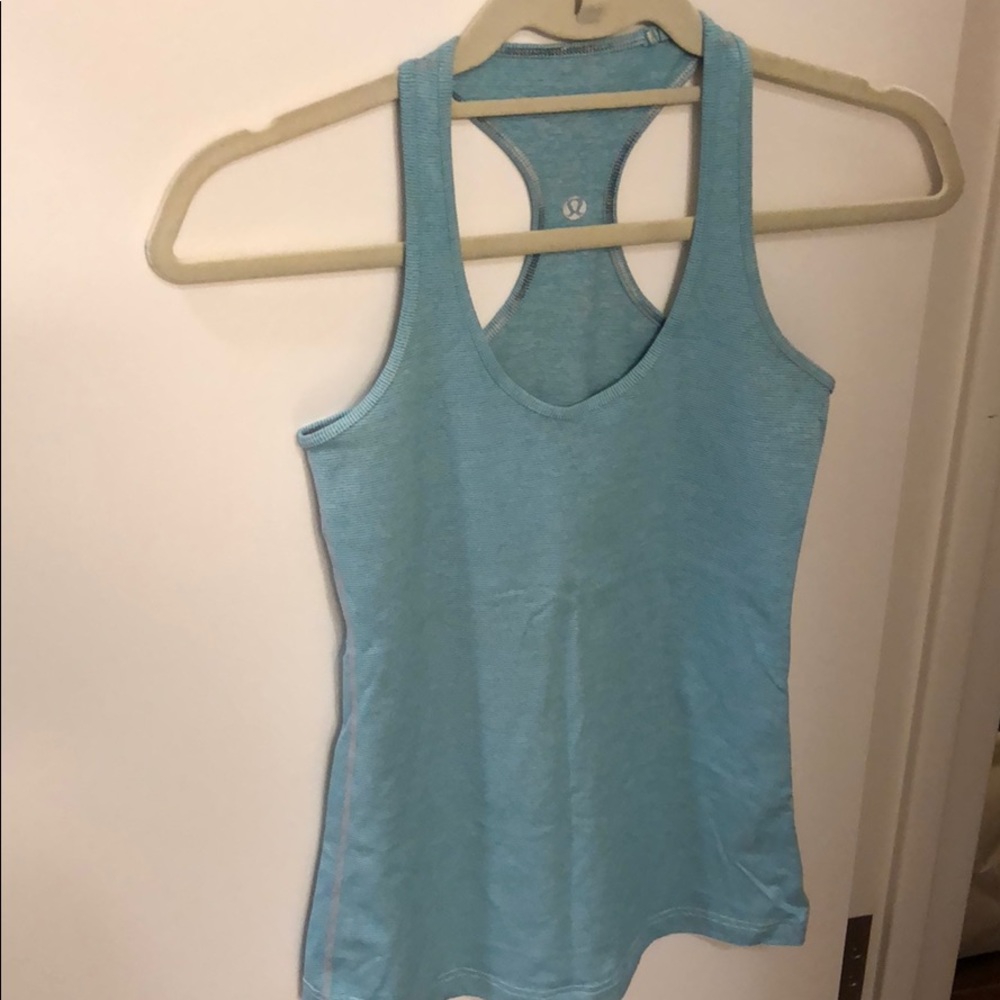 Lululemon tank blue and white stripe sz 4